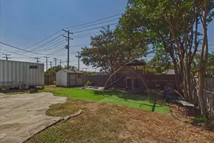 1112 Fox River Ln, Fort Worth, TX 76120 - Photo 33