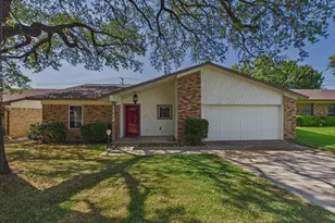 1112 Fox River Ln, Fort Worth, TX 76120 - Photo 1