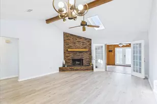 1112 Fox River Ln, Fort Worth, TX 76120 - Photo 29