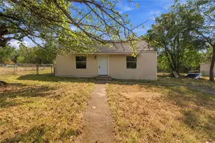 1504 S Travis Ave, Denison, TX 75021 - Photo 1