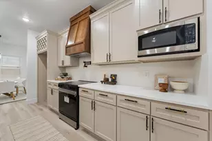 813 Tierney Rd, Fort Worth, TX 76112 - Photo 9