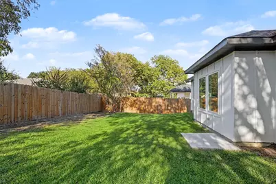 2443 Naoma Street, Dallas, TX 75241 - Photo 29