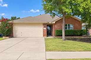 224 Spring Hollow Dr, Saginaw, TX 76131 - Photo 1