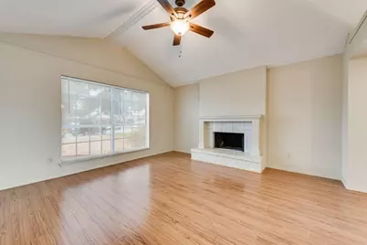 5604 Maurie Drive, Haltom City, TX 76148 - Photo 5