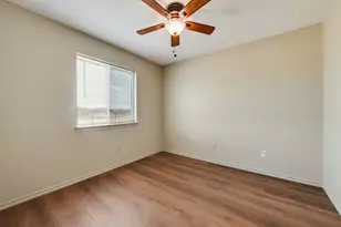 5604 Maurie Dr, Haltom City, TX 76148 - Photo 23