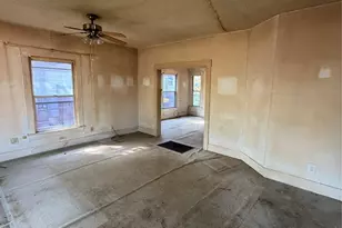 619 W Owing St, Denison, TX 75020 - Photo 11
