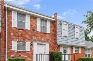 1095 Roaring Springs Rd, Fort Worth, TX 76114 - Photo 1