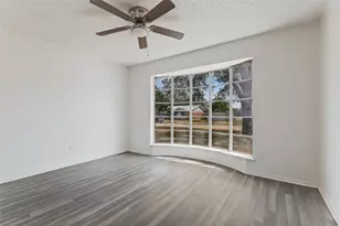 125 N Jessup St, Alvarado, TX 76009 - Photo 5