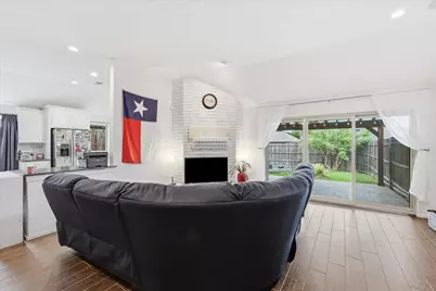 1614 Sunswept Terrace, Lewisville, TX 75077 - Photo 3