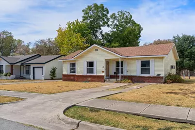 3513 Meadow Oaks Drive, Haltom City, TX 76117 - Photo 3