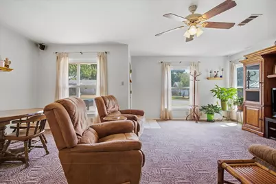 3513 Meadow Oaks Drive, Haltom City, TX 76117 - Photo 9