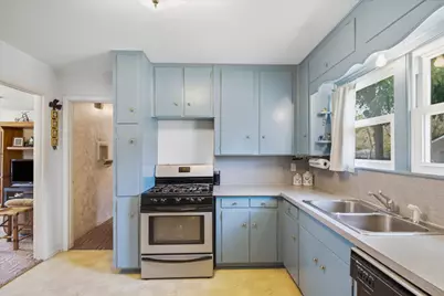 3513 Meadow Oaks Drive, Haltom City, TX 76117 - Photo 17