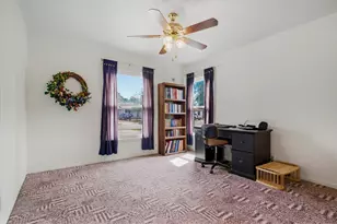 3513 Meadow Oaks Dr, Haltom City, TX 76117 - Photo 25