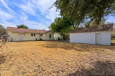 3513 Meadow Oaks Drive, Haltom City, TX 76117 - Photo 33