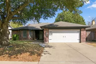 6832 Lyndale Dr, Watauga, TX 76148 - Photo 1