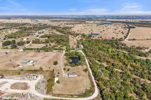 822 SE County Road 3100, Corsicana, TX 75109 - Photo 39