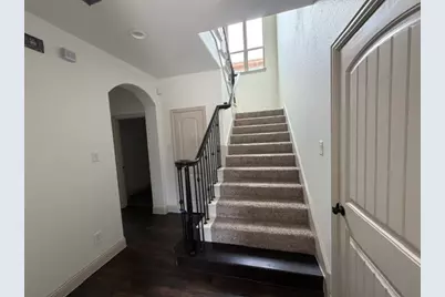 2660 Venice Drive #1, Grand Prairie, TX 75054 - Photo 3