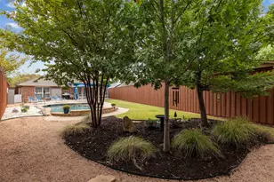 1829 Melton Dr, Carrollton, TX 75010 - Photo 35