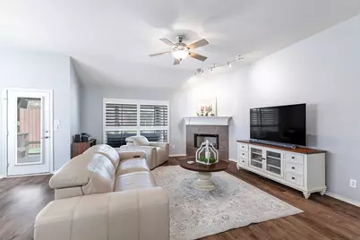 1829 Melton Drive, Carrollton, TX 75010 - Photo 15