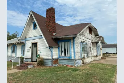 315 Martin Luther King Jr Street, Mineral Wells, TX 76067 - Photo 3