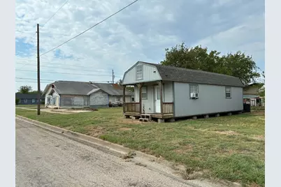 315 Martin Luther King Jr Street, Mineral Wells, TX 76067 - Photo 23