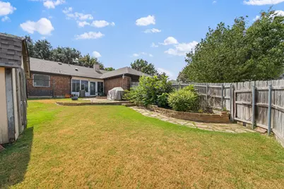 1633 Crosshaven Drive, Lewisville, TX 75077 - Photo 29