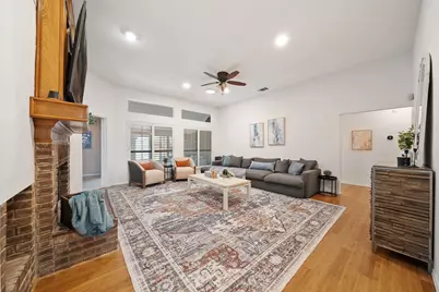 1633 Crosshaven Drive, Lewisville, TX 75077 - Photo 5