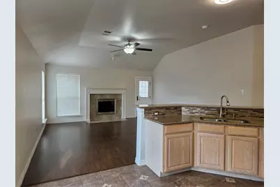 601 Crestview Court, Saginaw, TX 76179 - Photo 13