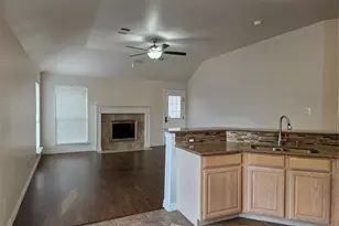 601 Crestview Ct, Saginaw, TX 76179 - Photo 13