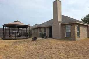 601 Crestview Ct, Saginaw, TX 76179 - Photo 25
