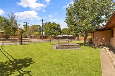 1433 W Red Bird Lane, Dallas, TX 75232 - Photo 37