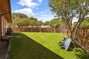 1433 W Red Bird Ln, Dallas, TX 75232 - Photo 35
