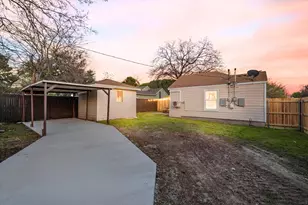 3285 Clover Ln St, Fort Worth, TX 76107 - Photo 17