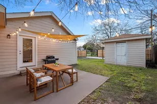 3285 Clover Ln St, Fort Worth, TX 76107 - Photo 3