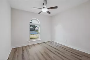 5221 Alpha Dr, The Colony, TX 75056 - Photo 17