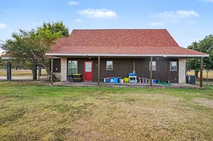 7445 County Rd 305, Grandview, TX 76050 - Photo 29