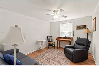 303 S Bay Circle, Mabank, TX 75156 - Photo 11