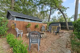303 S Bay Cir, Mabank, TX 75156 - Photo 13