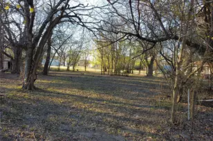 330 E Waco Ave, Cooper, TX 75432 - Photo 1