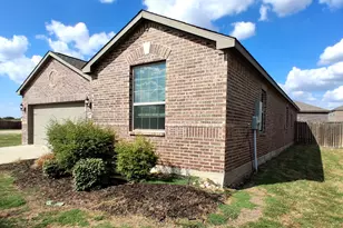 1432 Park Trails Blvd, Princeton, TX 75407 - Photo 3
