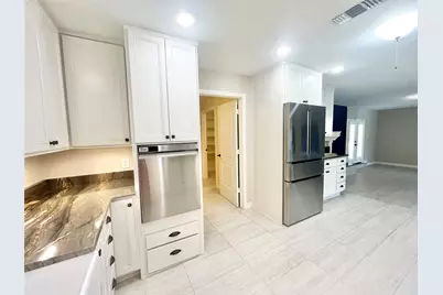 313 Santa Clara Street, Irving, TX 75062 - Photo 11