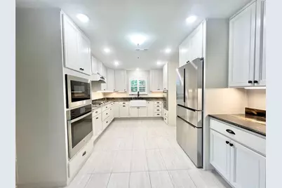 313 Santa Clara Street, Irving, TX 75062 - Photo 9