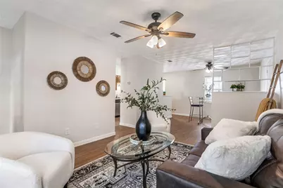 517 Aransas Drive, Euless, TX 76039 - Photo 5