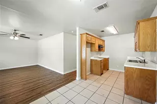 1328 S Travis St, Sherman, TX 75090 - Photo 5