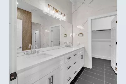 2731 Maurine F. Bailey Way, Dallas, TX 75215 - Photo 25