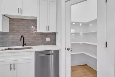 2731 Maurine F. Bailey Way, Dallas, TX 75215 - Photo 15