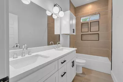 2731 Maurine F. Bailey Way, Dallas, TX 75215 - Photo 5