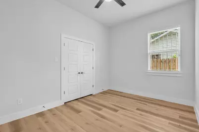 2731 Maurine F. Bailey Way, Dallas, TX 75215 - Photo 7