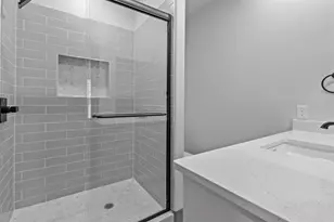405 W Hull St, Denison, TX 75020 - Photo 11