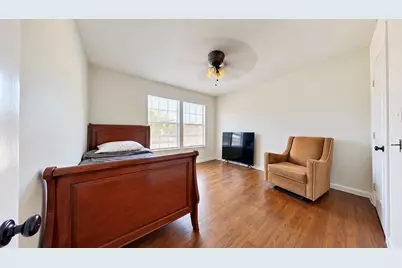 8413 White Settlement Road, White Settlement, TX 76108 - Photo 5